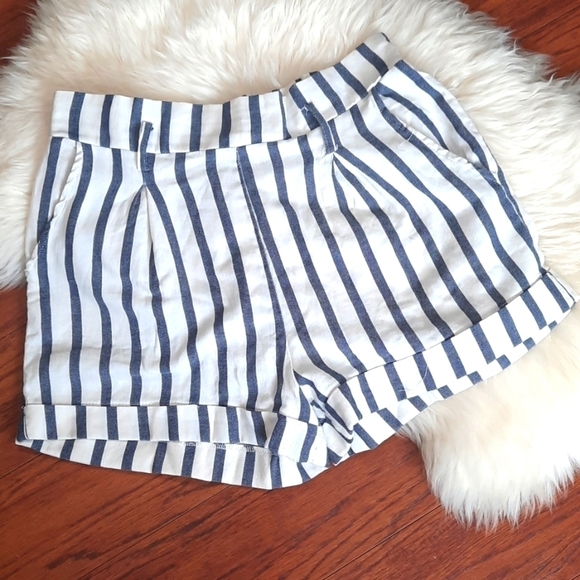 Haute Monde Pants - Haute Monde Striped Flat Front Cuffed Shorts